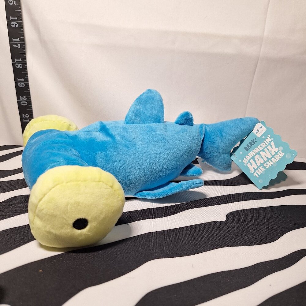 NWT Bark Hammerin' Hank the Shark Dog Toy XS-M